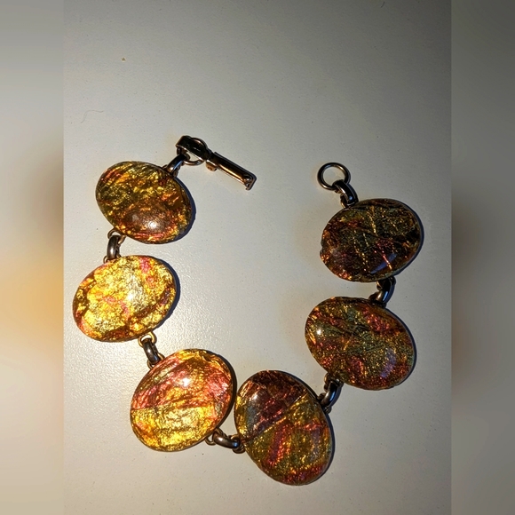 Vintage Bracelet! - Picture 2 of 4